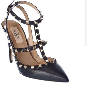 Valentino Garavani Rockstud pump size 39